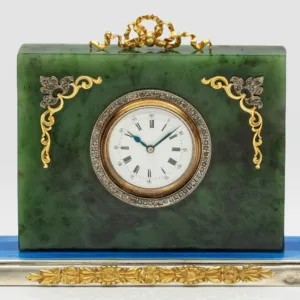 Pendulette de Bureau Art Déco en Néphrite et Laiton Doré, Cadran Émaillé, 1920-1935
