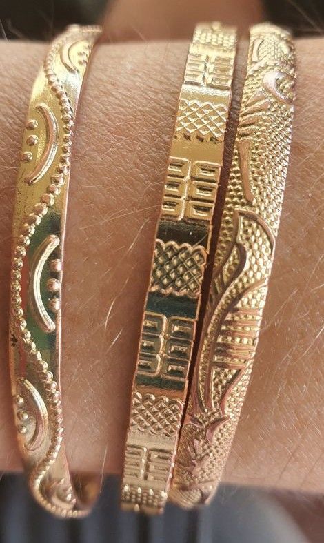 Ensemble de trois bracelets en or Art Déco 1920-1930 motifs géométriques fermoirs à charnière authentique