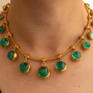 Collier Art Nouveau en Or avec Pendentifs en Émeraude, René Lalique, Fin 19ème Siècle