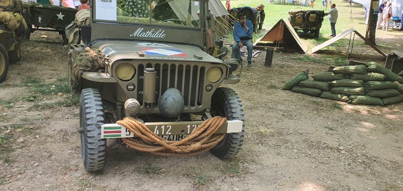 Jeep Willys MB Militaire 1940s Vert Acier