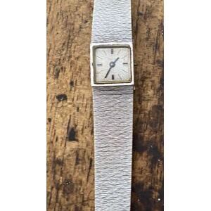 Montre vintage femme en or blanc 18K texturé – Bracelet intégré années 70